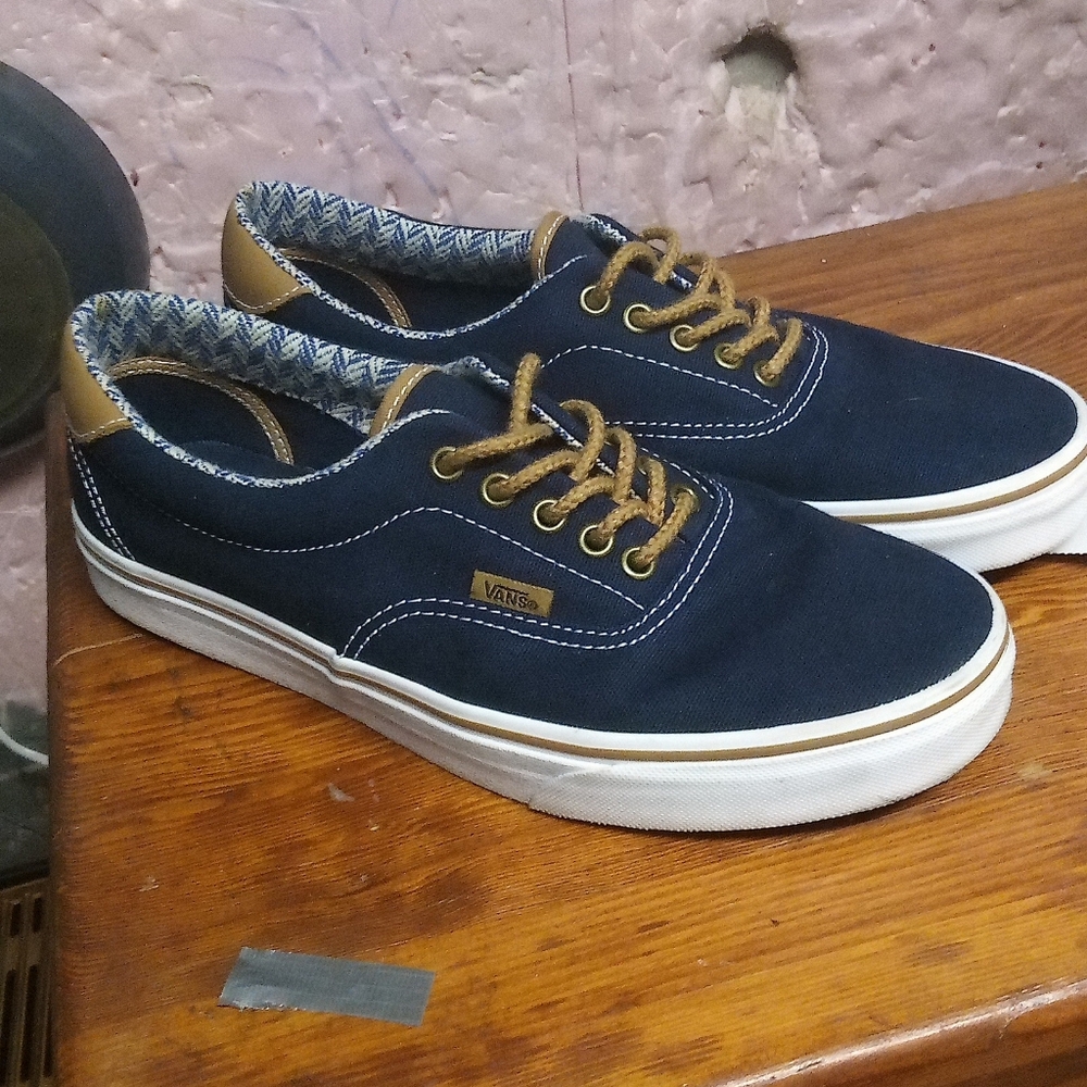 Vans Authentics Size 9.5